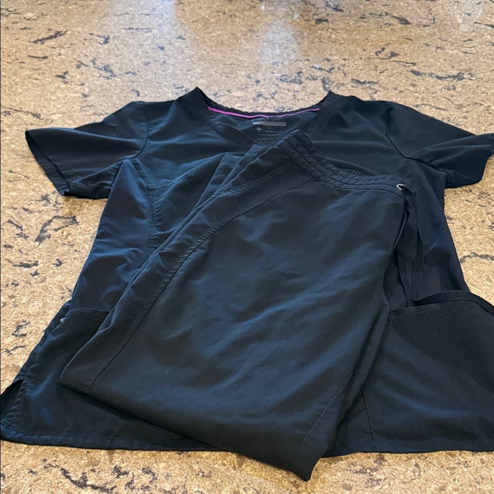 Purple Label by Healing Hands Black Scrubs, Medium Top, Medium Petite Pants